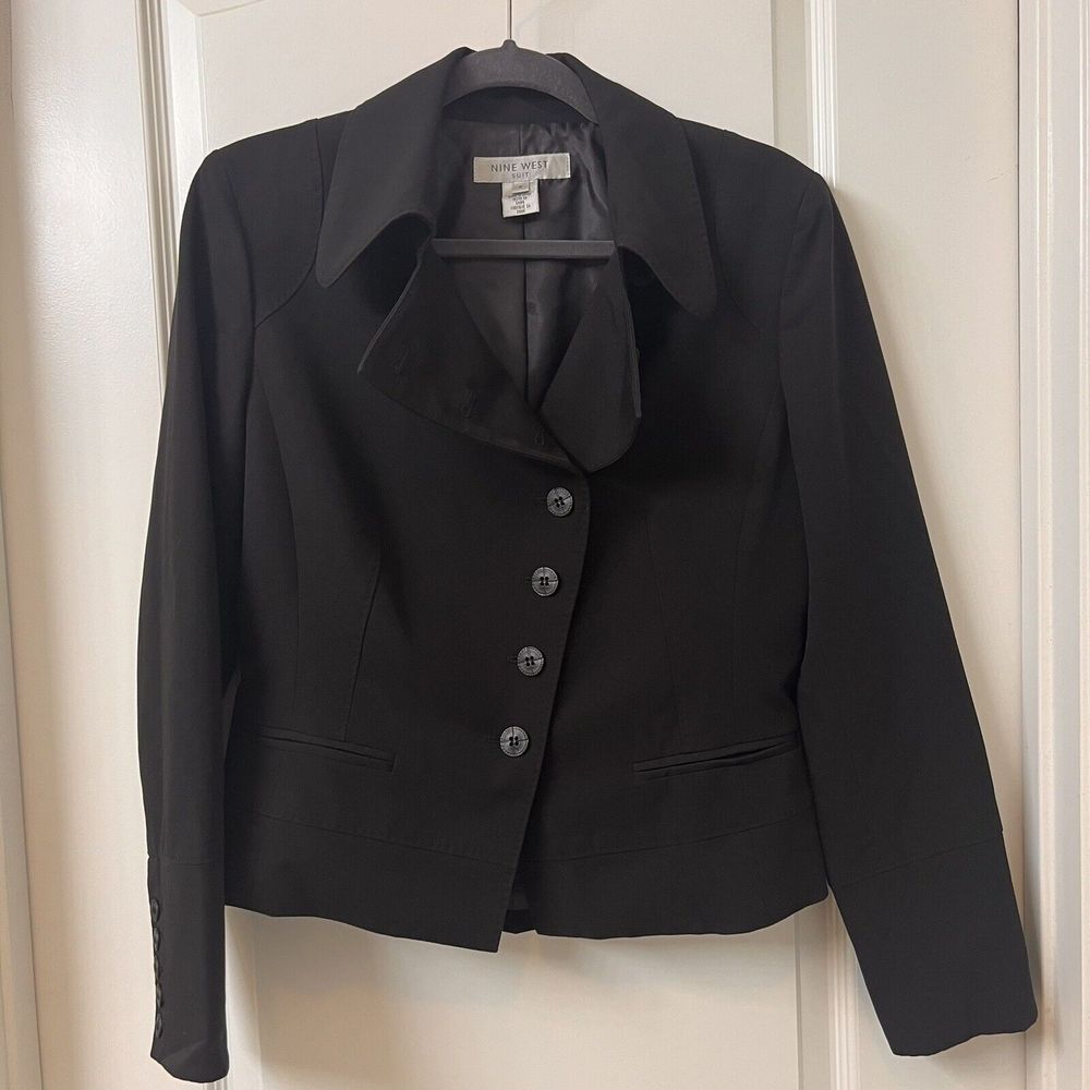 Nine West Black Button Up Hip To Shoulder Vintage 90'so Blazer Short Length